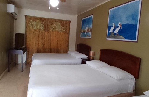 West End Hotel | Hotel San Antonio Roatan