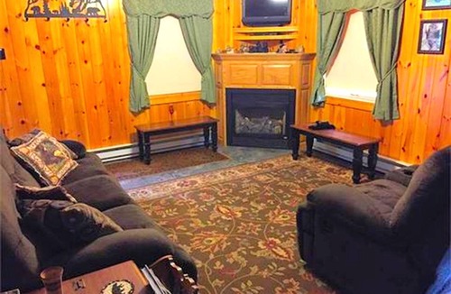 Morris Run House | House ∙ 2 bedrooms ∙ 8 guests