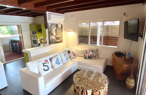 Bas du Fort Villa | House, Villa, swimming pool, sea view, 10 people (8 adults 2 children), 4 bedrooms