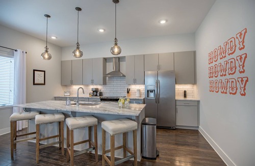 Inglewood House | Howdy House | Rooftop Skyline View | 5 mi BRDWY