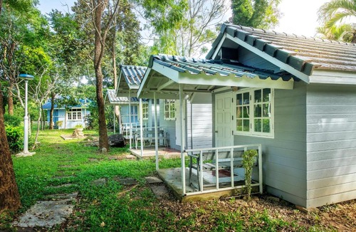 Mittaphap Resort | Ivy Cottage by Qiu