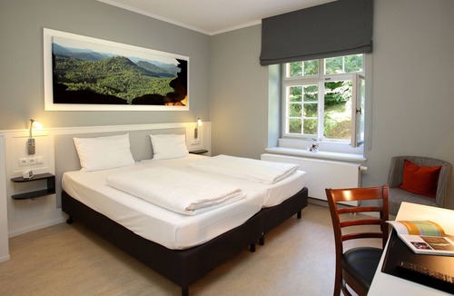 Annweiler am Trifels Hotel | Jugendstilhotel Trifels