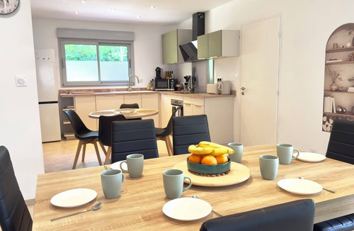 Feytiat House | La Pause Limousine | Garden & Terrace | Near Limoges | Wifi | Children's games