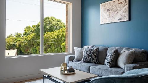 Inglewood Apartment | Landing Stunning 1BD Rooftop Lounge