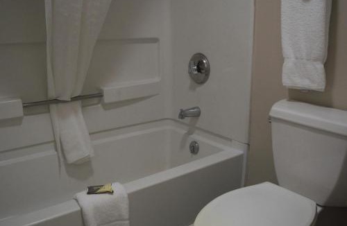 Hartsville Hotel | Landmark Inn