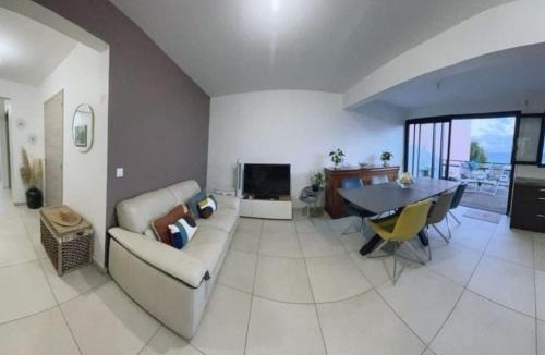 Perinet Apartment | Le 136 Belle Vue