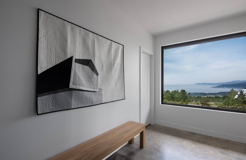 La Malbaie Ski Chalet | Le Littoral : Luxurious Chalet with Pool Sauna Spa & View