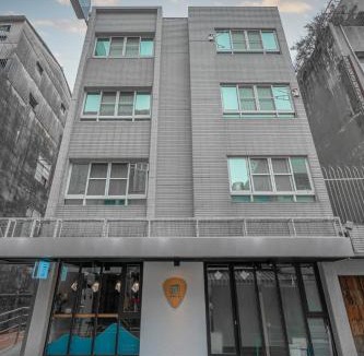 West District Hostel | Light Hostel