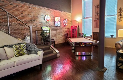 Downtown Nashville Condo | Location Can't be Beat! Professionally Cleaned