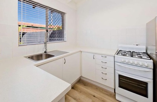 Scarborough Villa | Location, Location, Location! Walking Distance to Beautiful Scarborough Beach!