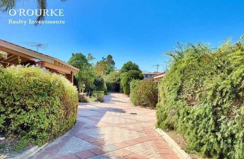 Scarborough Villa | Location, Location, Location! Walking Distance to Beautiful Scarborough Beach!