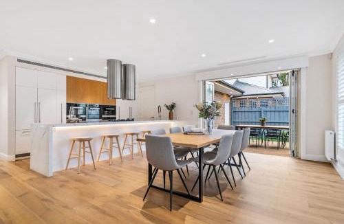 Hampton House | Luxe Parkside Hampton Home
