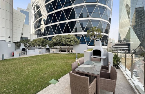 DIFC Apartment | Luxury 2BR w/Pool | Near Dubai Mall, Burj Khalifa, Metro