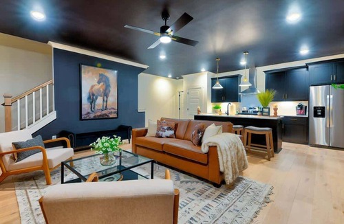 Talbot's Corner House | Luxury 4BR Home w/Game Room, 10 Beds & Nash Vibes