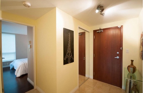 Coal Harbour Condo | Luxury, Modern, Immaculate Prime Downtown Waterfront with Gorgeous View