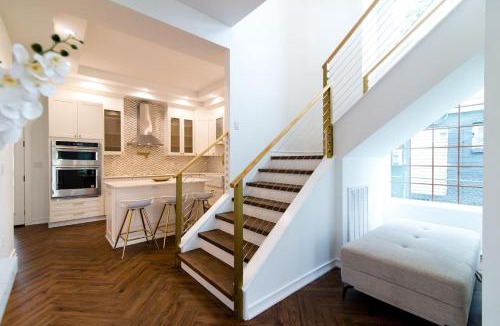 Hadley - Washington Villa | Luxury Nashville Home