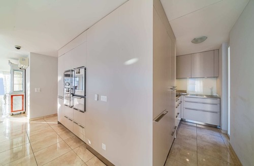 Montreux City Centre Apartment | Luxury Penthouse in Montreux City with Lake View