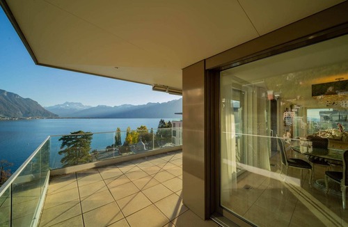 Montreux City Centre Apartment | Luxury Penthouse in Montreux City with Lake View