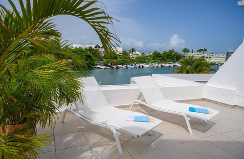 Pointe-a-Pitre Apartment | Marina Seven Villa Loft