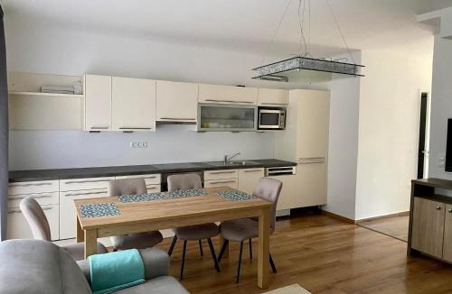Balatonszarszo Apartment | Mark Apartman
