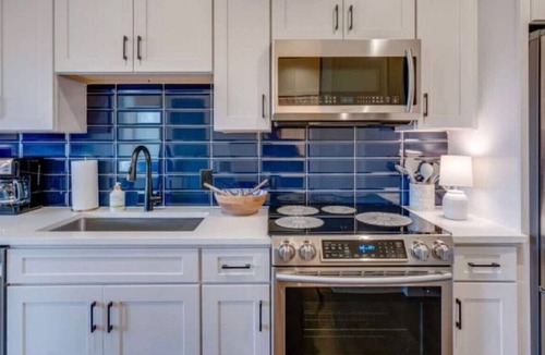 Hadley - Washington House | Newest Nashville · Perfect Home Downtown!