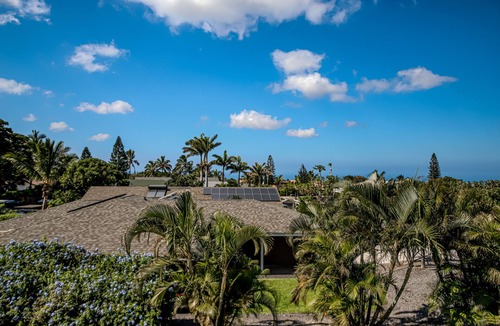 Waikoloa House | Newly updated home with pools, lanai, ocean view - walk to golf