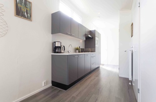 Cromvoirt Ski Chalet | Nice chalet on a holiday park near Cromvoirt