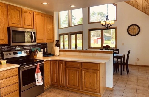 Lakewood Cottage | Northern retreat on Chain Lake