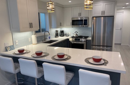 Hermosa Beach Condo | Ocean Views! Beachfront Deck on Hermosa Strand