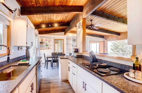 Gold Beach House | 'Ocean Vista' Gold Beach Getaway!