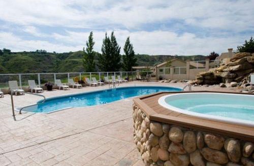 Lethbridge Apartment | Paradise Canyon Golf Resort - Luxury Condo U399