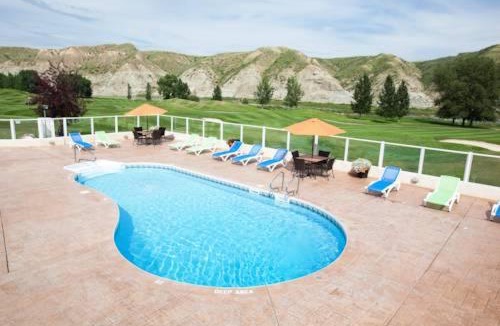 Lethbridge Apartment | Paradise Canyon Golf Resort - Luxury Condo U399
