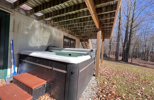 Winhall Apartment | Peaceful getaway at Stratton View Lodge
