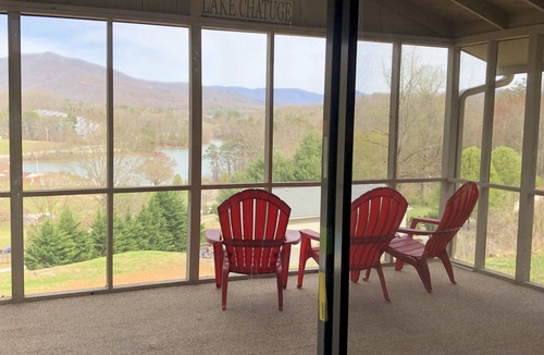 Hayesville Cabin | Private Cabin With Lake & Mtn Views, 1 Mile To Lake Access, Convenient Location!