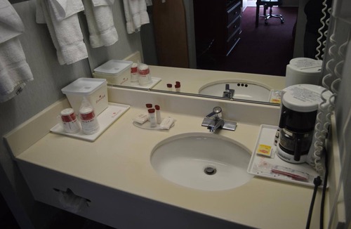 Harleigh Hotel | Red Carpet Inn Hazleton