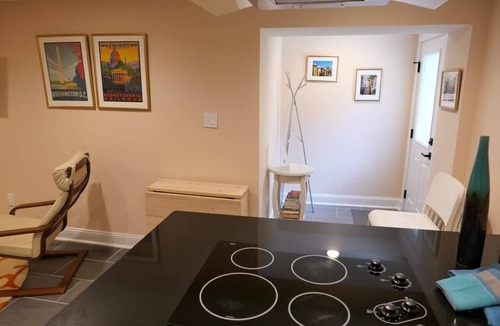 Northwest Apartment | Rock Creek Park Residence