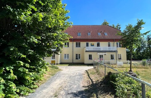 Annenwalde Apartment | Romantische Ferienwohnung mit Blick auf den Densowsee