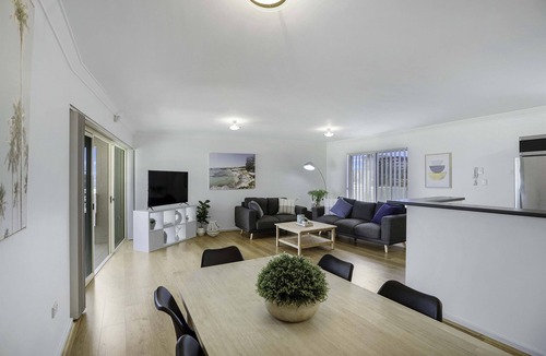 Scarborough Apartment | Scarborough Escape!