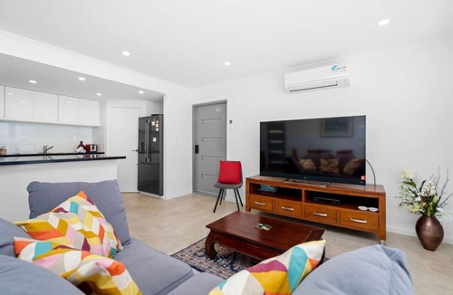 Marmion House | Sea La Vie - The Watch!