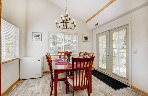 Coal Creek Canyon House | ⛰️Secluded Modern Mountain Lodge w/Mtn Views/Game Room🕹️/Deck