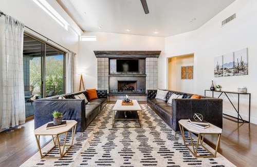 Camelback Park Estates House | Slice of Paradise