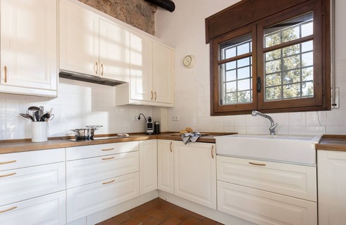 Castellvi de Rosanes House | Spacious Luxury Villa with Heated Pool, A/C, Near Barcelona, Vineyards & Golf