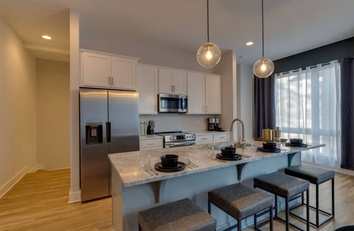 Inglewood House | Stage-Side Stay Near Opry Rooftop 8 Guests!