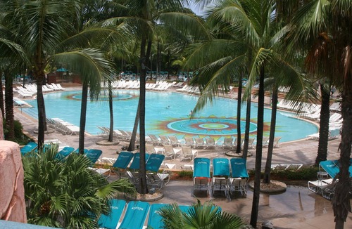 Paradise Island Villa | Steps from Atlantis Waterpark + Passes for 10 Guests at Harborside Resort
