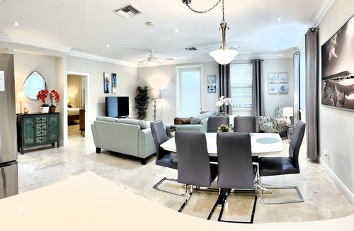 Palm Cay Villa | Sunset Villa in Exclusive Palm Cay Beachfront Resort- A Retreat w/Pool Access