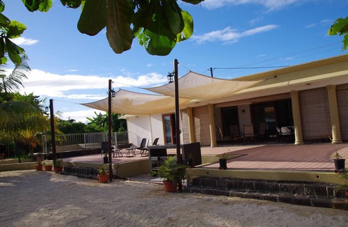 Port Louis Villa | Superb Villa, Beachfront, Private Pool, Sunset