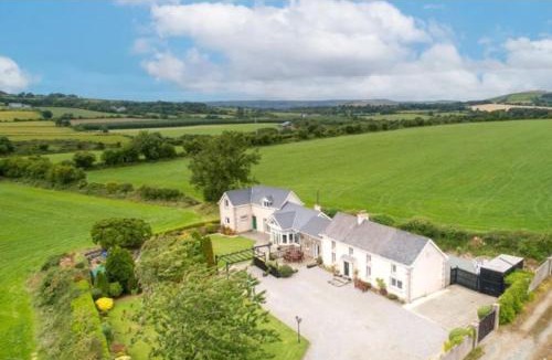 New Ross House | Sweet Lamb Farmhouse