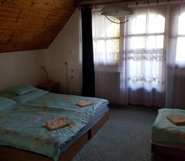 Mezotur House | Tó úti Vendégház