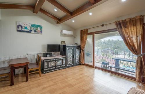 Iwon House | Taean Santorini Pension