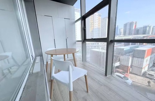 Downtown Ulaanbaatar Apartment | Tara Temple Studio: Cozy, Modern Retreat near Korean Embassy